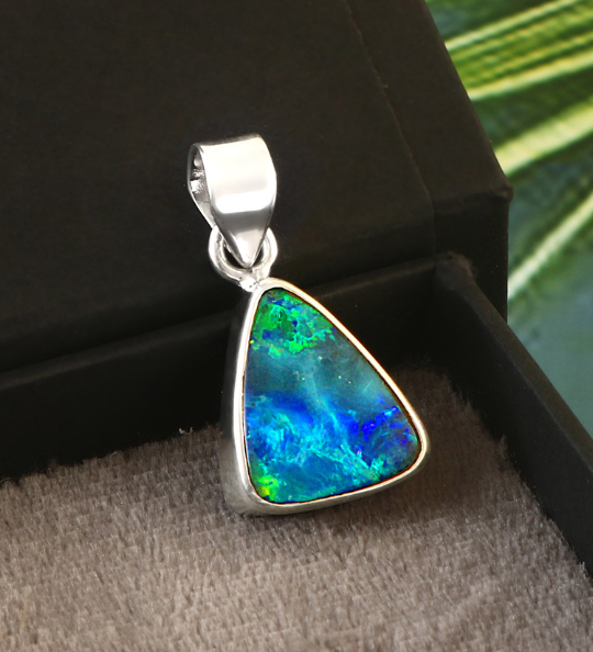 elegant pendant