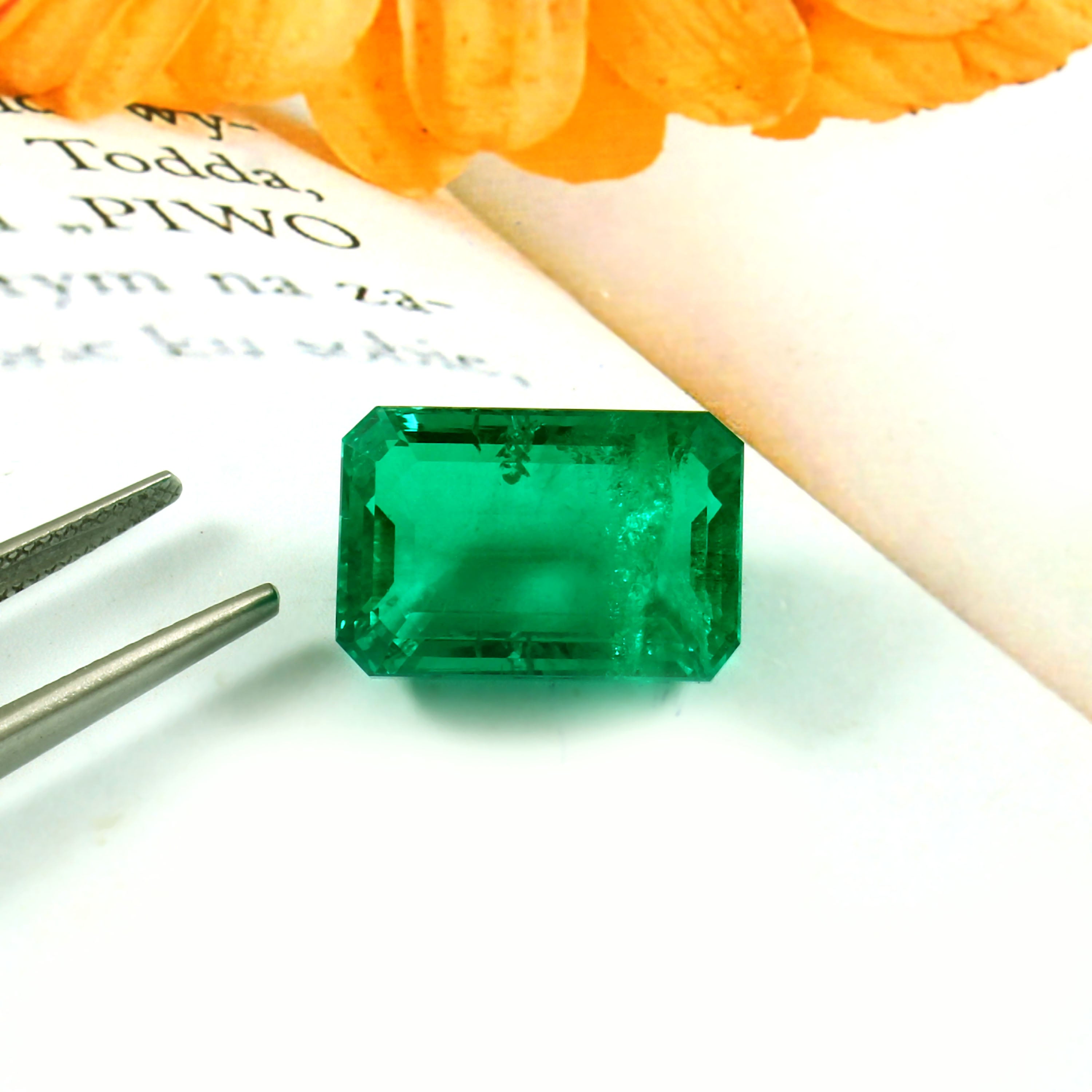 Lab Grown Hydrothermal Emerald 