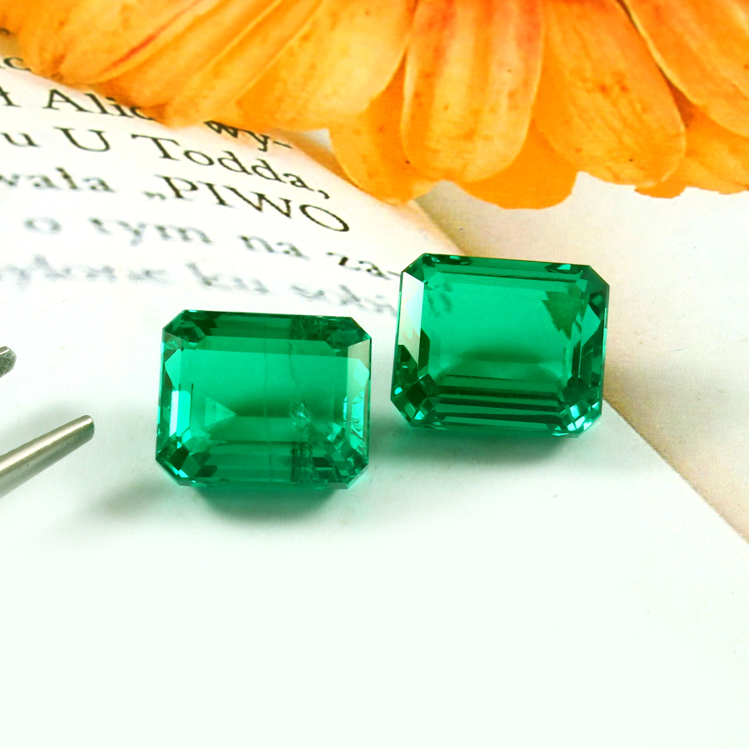  Emerald Loose Gemstone