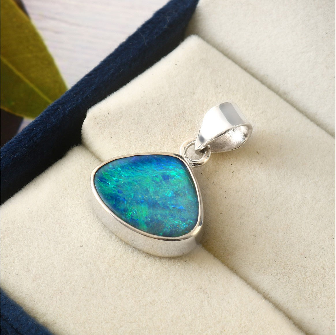 Beautiful Australian Opal Doublet Pendant in 925 Sterling Silver 