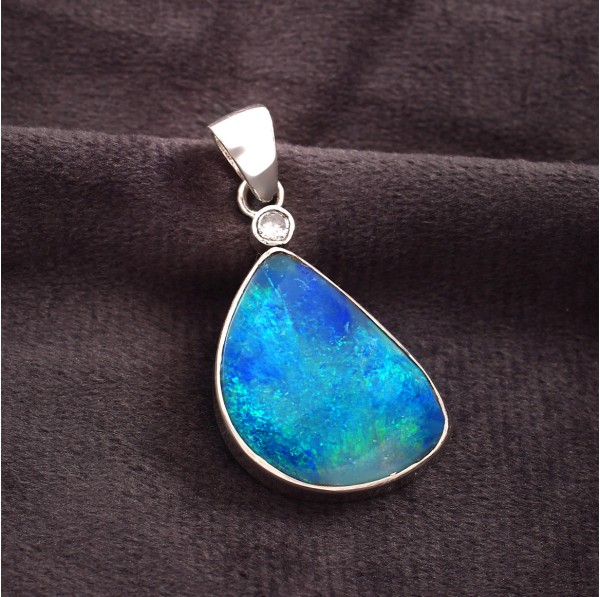 Australian Opal Doublet pendant in 925 Sterling Silver